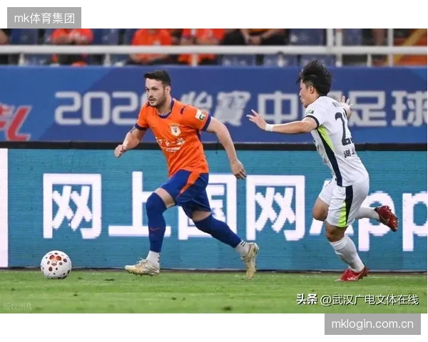 卡迪斯连续进球难阻颓势，武汉三镇深陷降级区攻防体系亟待调整。